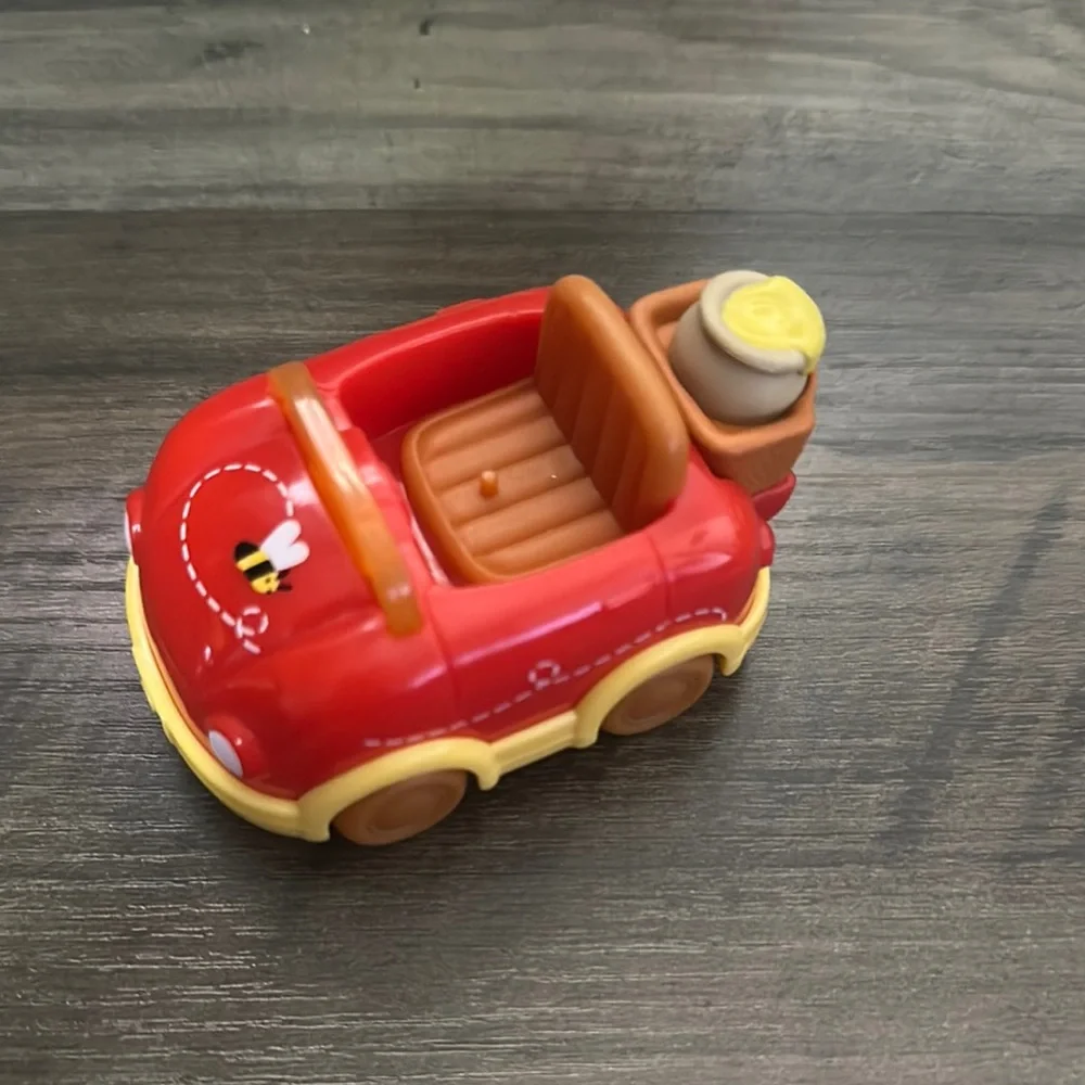 Disney Doorables “Let’s Go” vehicle. Winnie the Pooh’s car.